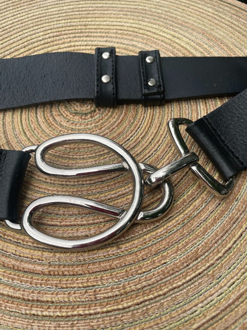 Olga Santini Black Leather Womens Belt Y2K Fashion Silver Metal Buckle 32 in